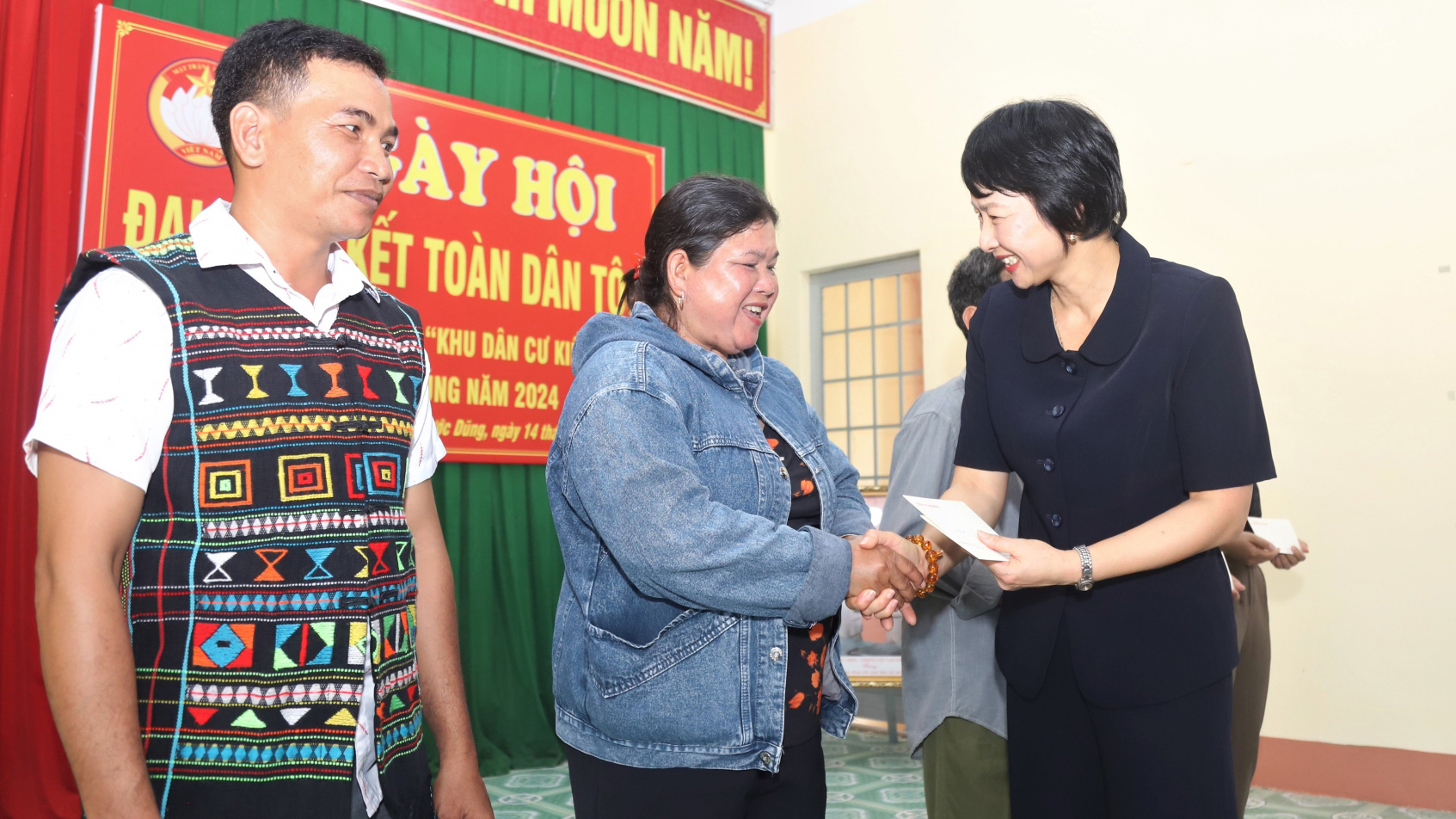 Chủ tịch HĐND tỉnh Lâm Đồng Phạm Thị Phúc dự Ngày hội Đại đoàn kết toàn dân tộc tại huyện Đạ Huoai