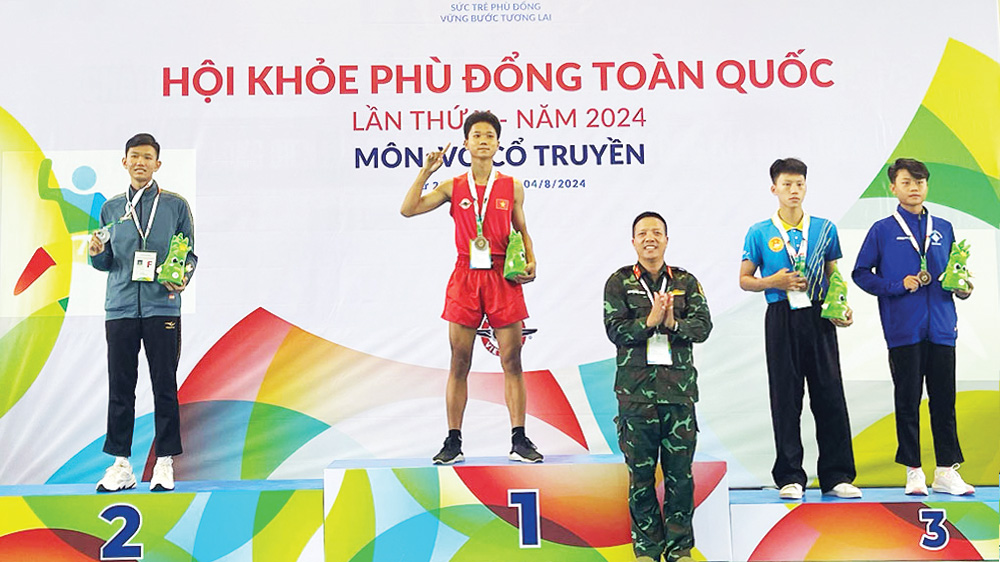 CHÀO MỪNG 42 NĂM NGÀY NHÀ GIÁO VIỆT NAM (20/11/1982 - 20/11/2024): Phía sau những tấm huy chương ở Hội khỏe Phù Đổng toàn quốc 