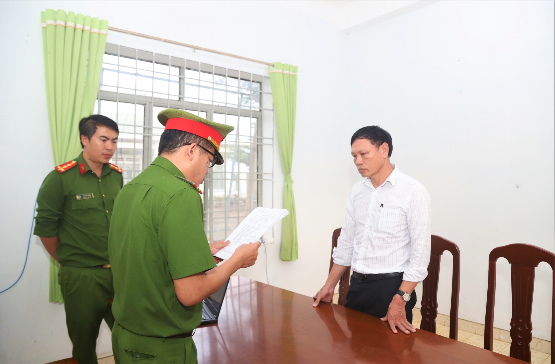 Bảo Lâm: Khởi tố, bắt tạm giam nguyên cán bộ địa chính xã lừa cho thuê đất rừng để chiếm đoạt tài sản