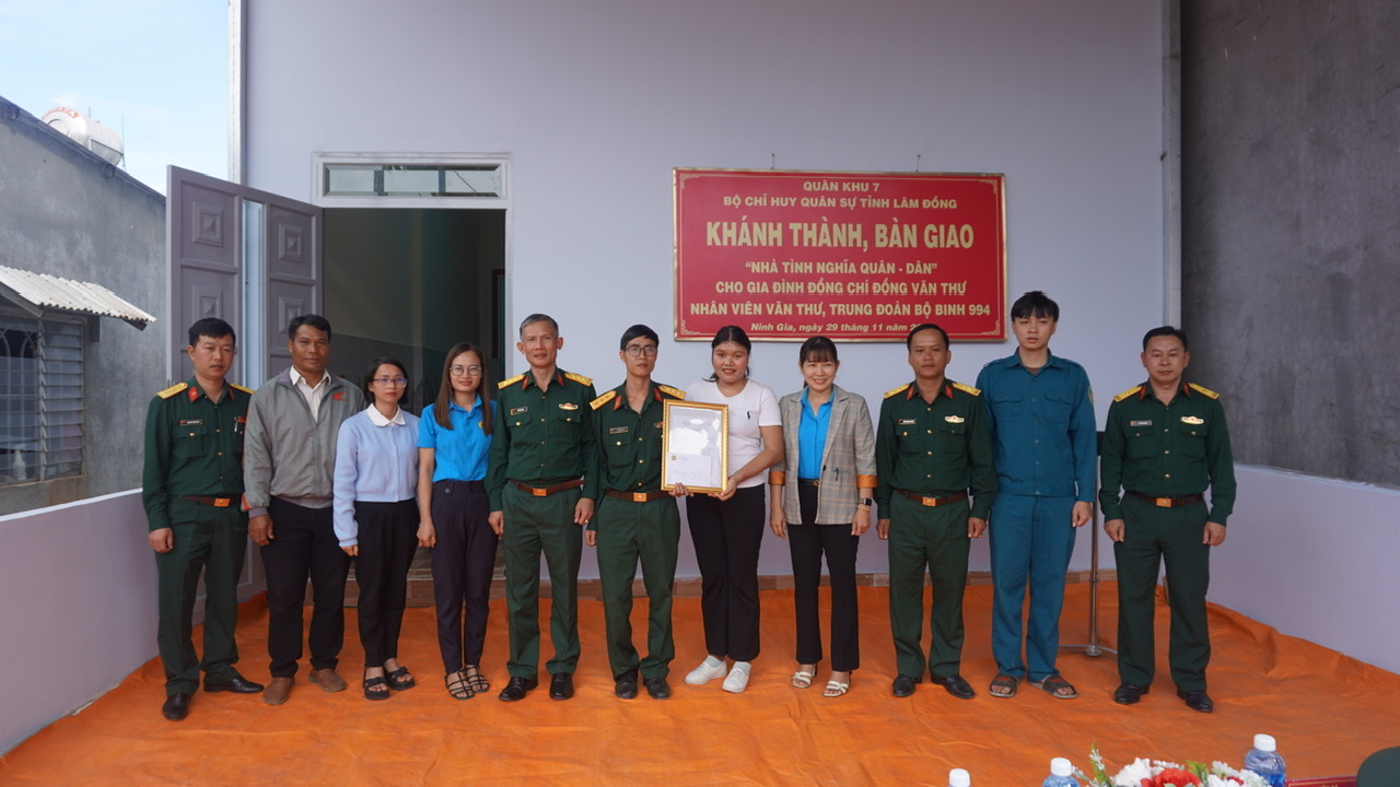 Bộ CHQS tỉnh bàn giao 2 căn Nhà tình nghĩa quân – dân