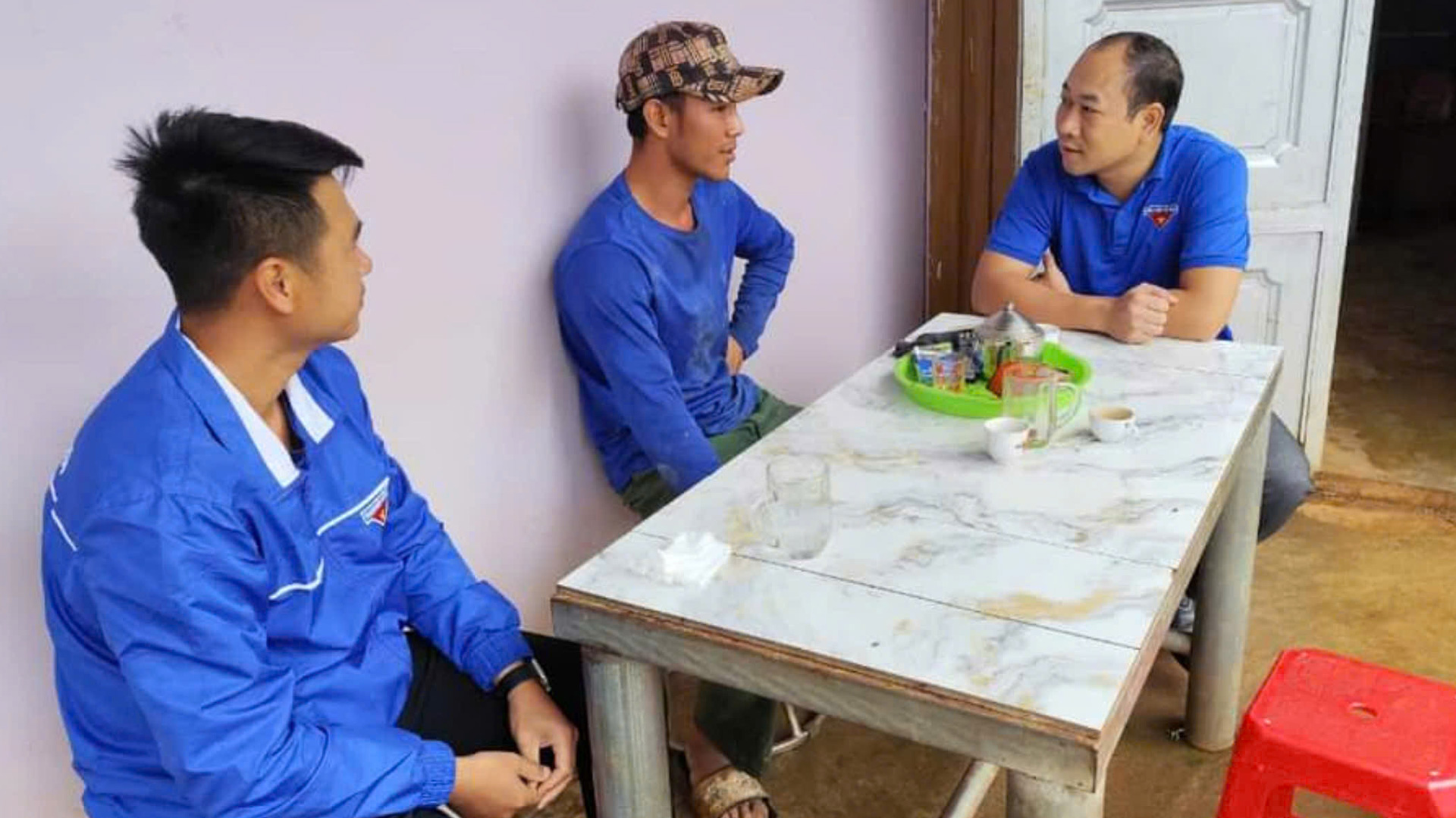 Tự hào khoác lên mình màu xanh tình nguyện