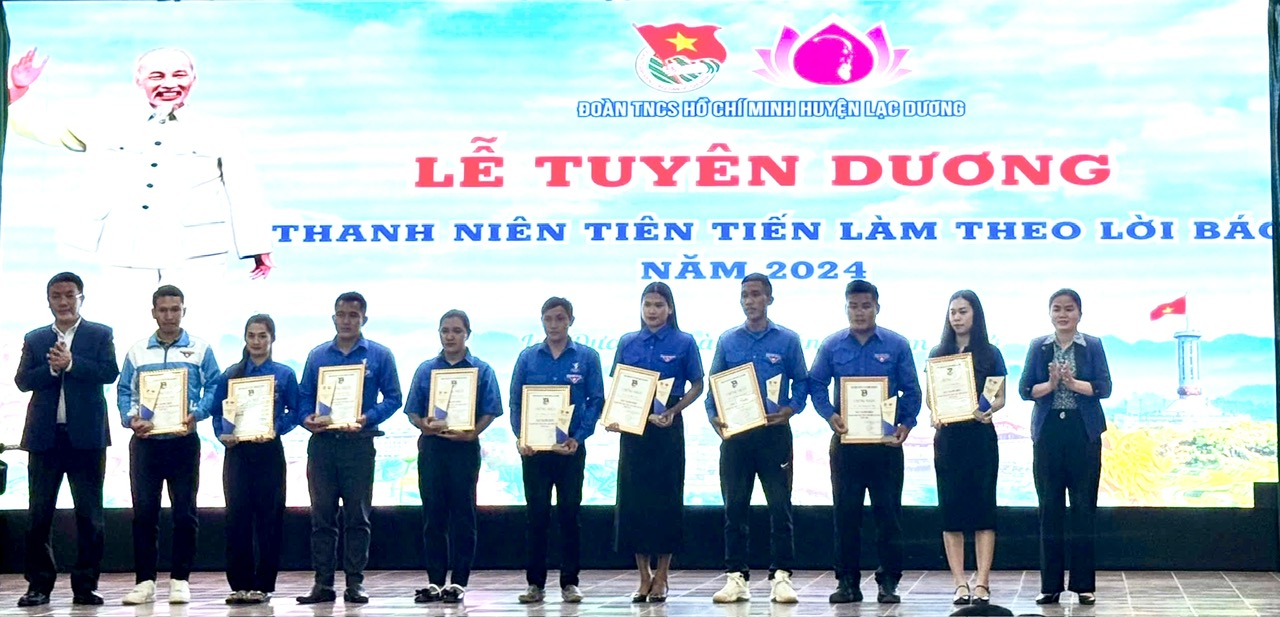 Lạc Dương: Tuyên dương 14 tập thể và 43 cá nhân làm theo lời Bác năm 2024