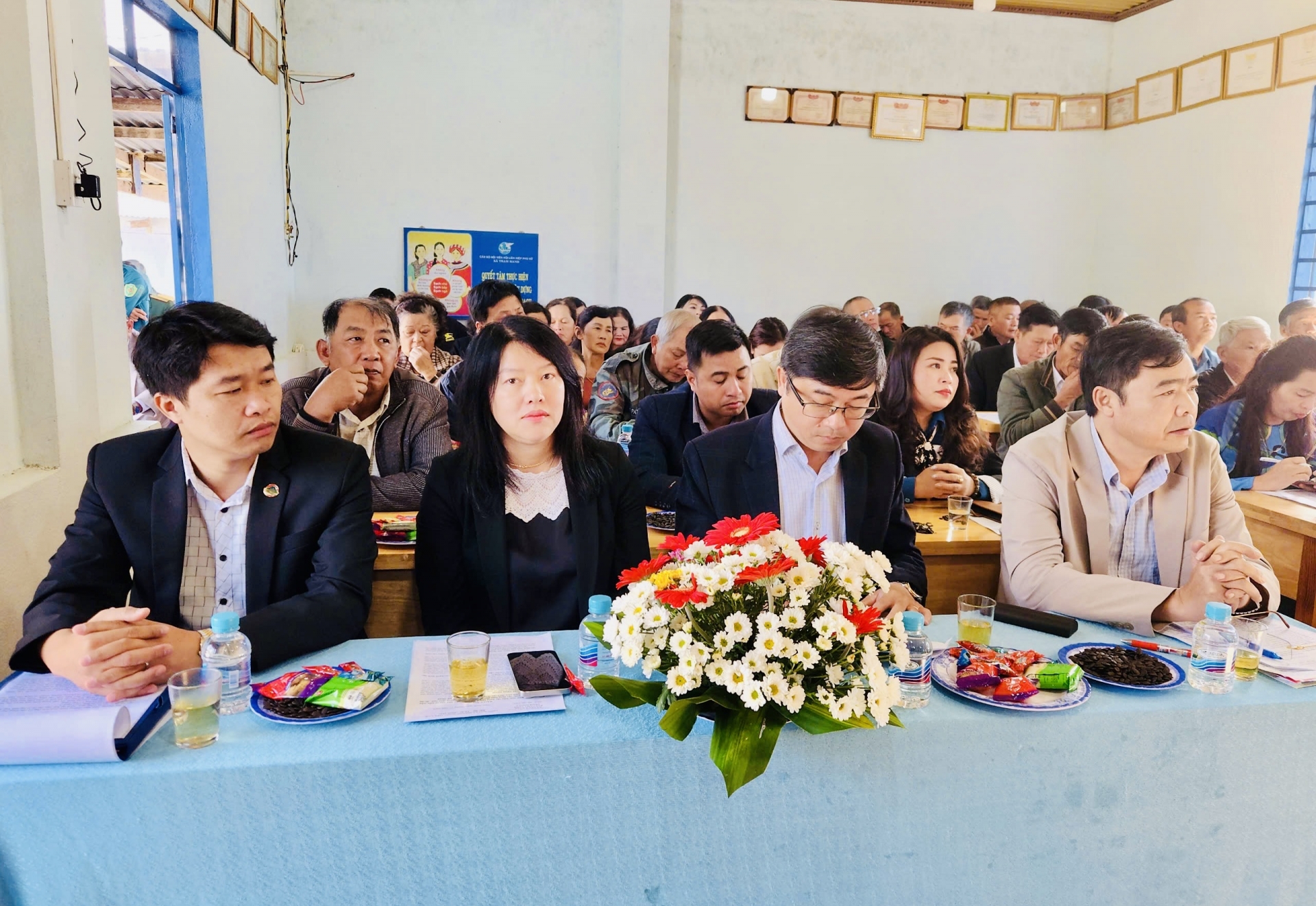 Bí thư Thành ủy Đà Lạt Đặng Đức Hiệp dự Ngày hội Đại đoàn kết tại Trạm Hành