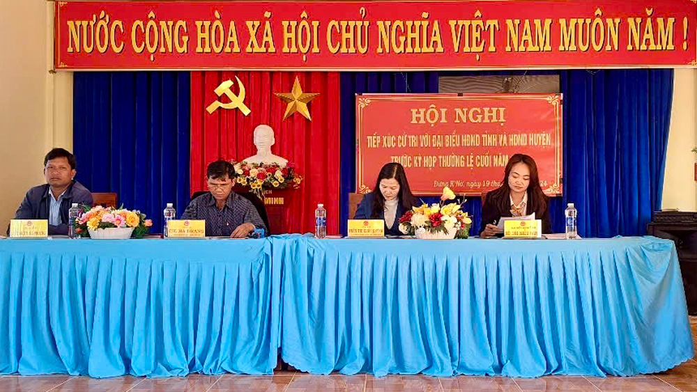 Đại biểu HĐND tỉnh Lâm Đồng và huyện Lạc Dương tiếp xúc cử tri trước kỳ họp cuối năm 2024