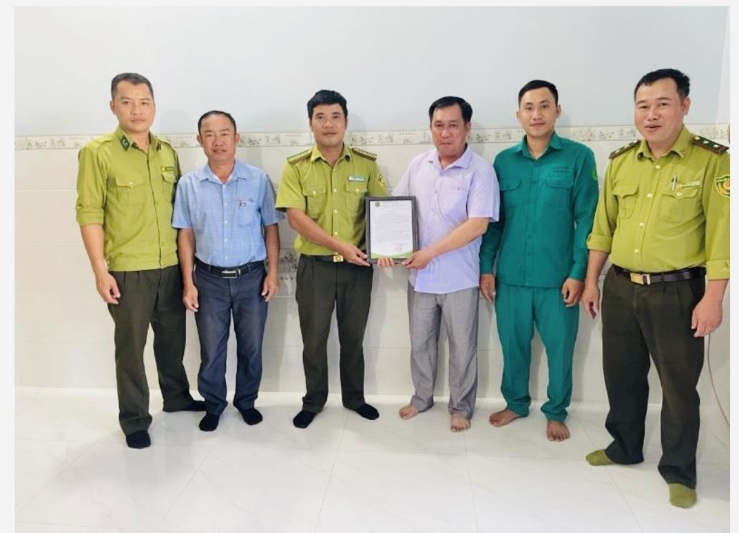 Đạ Tẻh: Tiếp nhận 1 cá thể tê tê do người dân giao nộp