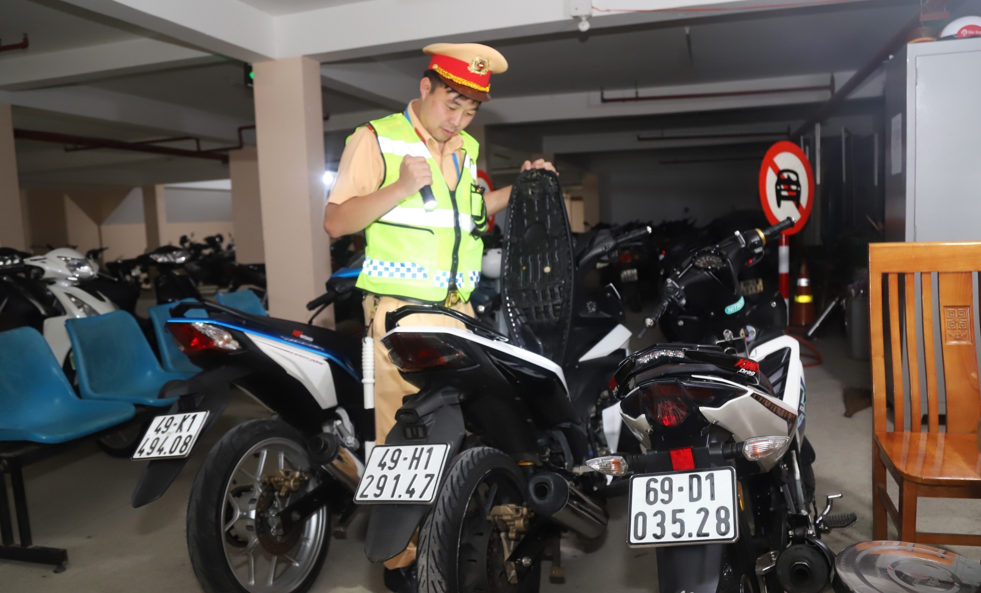Bảo Lộc: Xử lý hơn 50 trường hợp vi phạm an toàn giao thông, nhiều trường hợp dính nồng độ cồn và ma túy