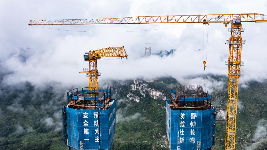 Trung Quốc xây cầu cao nhất thế giới
