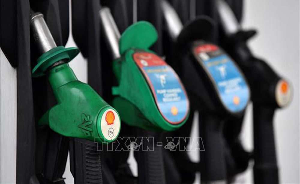 Tại sao nỗ lực cắt giảm sản lượng của OPEC+ không thể ngăn giá dầu lao dốc?