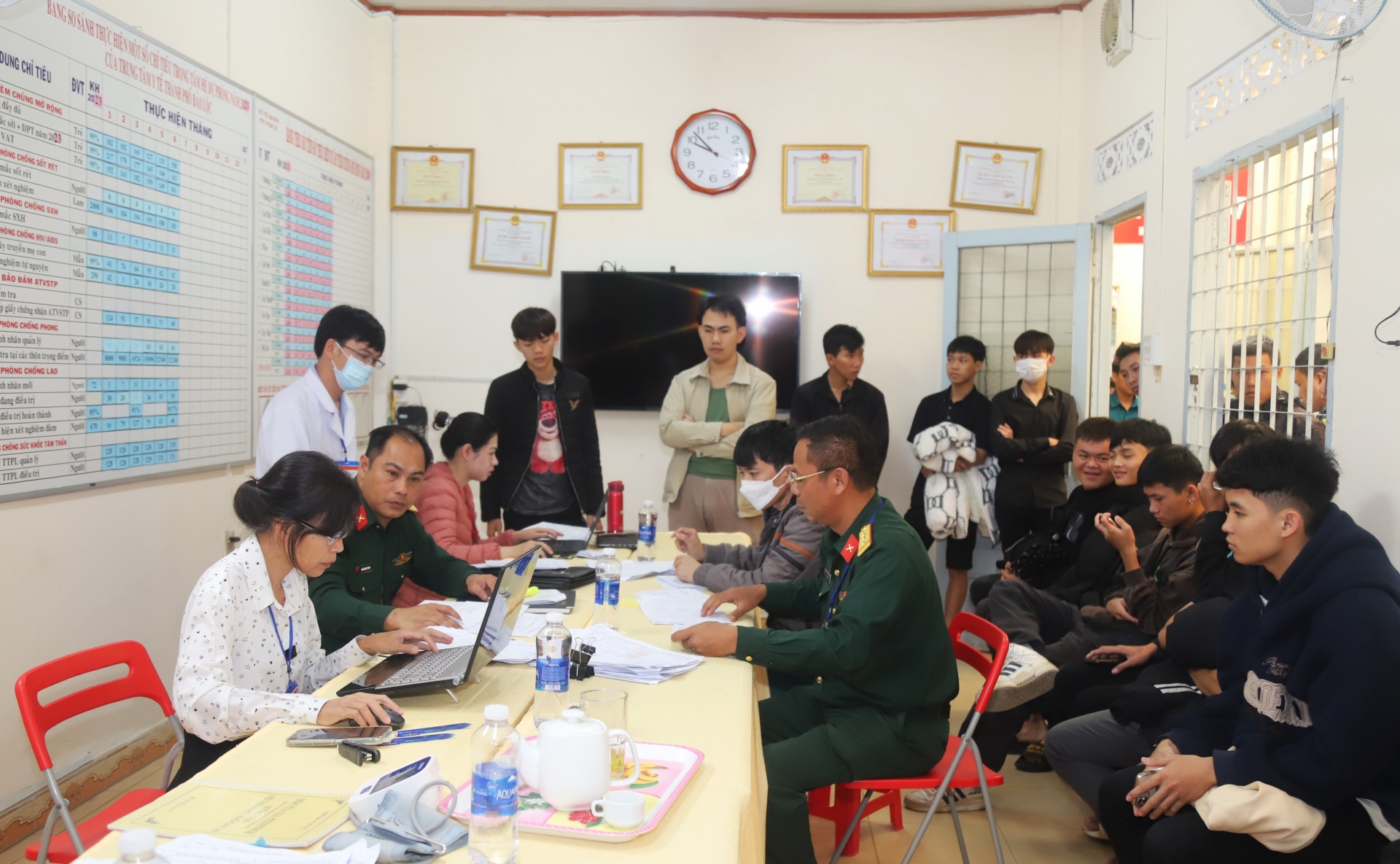 Bảo Lộc: Không có mặt khám sức khỏe nghĩa vụ quân sự, 2 cá nhân bị phạt 22 triệu đồng