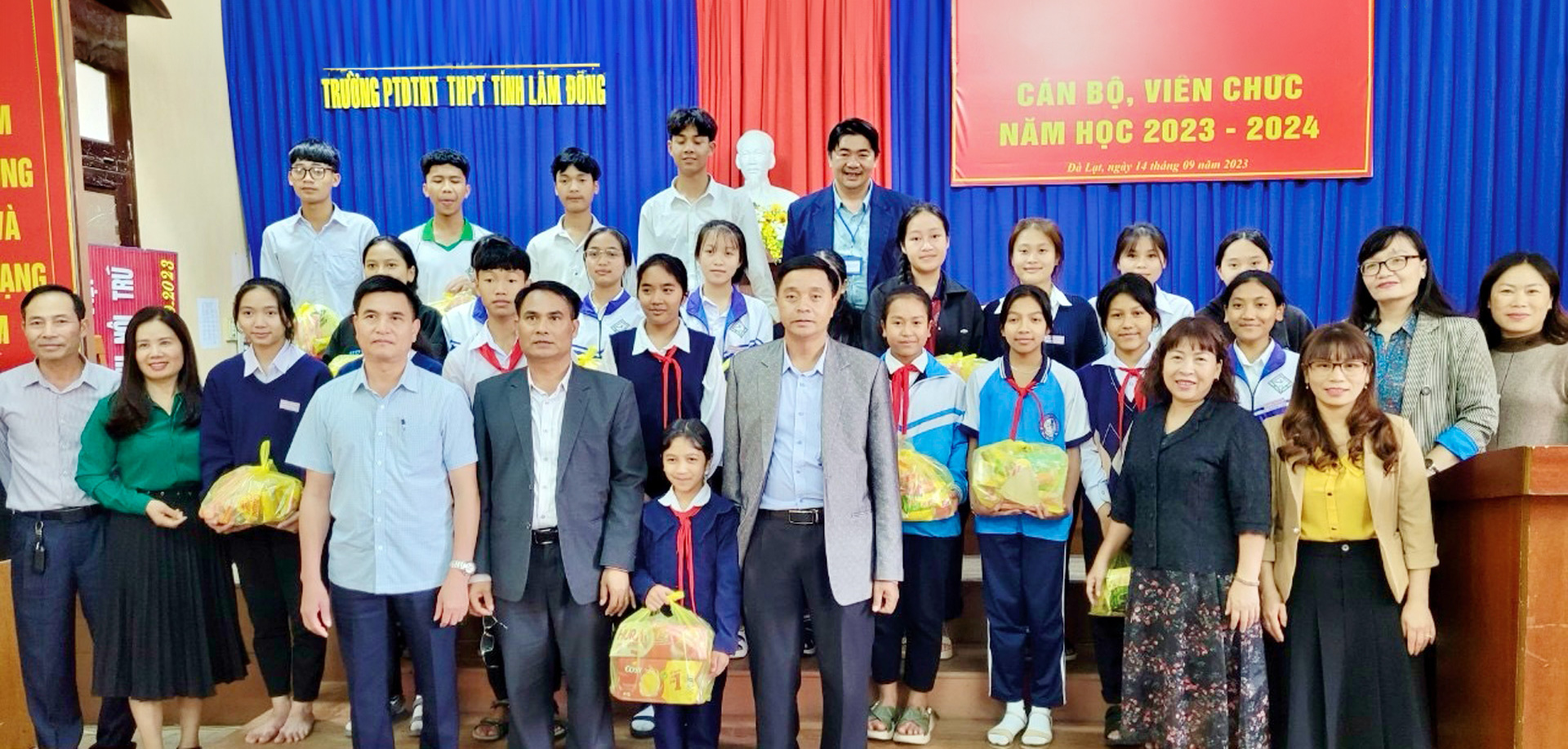 Cùng chung mái nhà nội trú