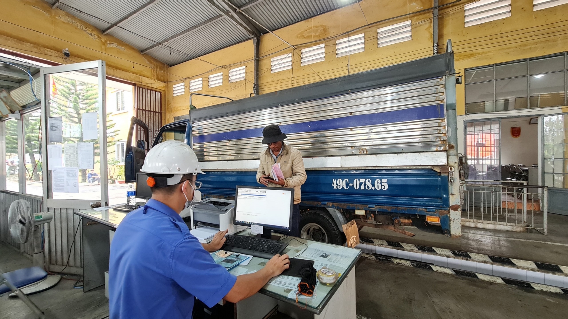 Triển khai các giải pháp phòng ngừa nguy cơ ùn tắc phương tiện kiểm định