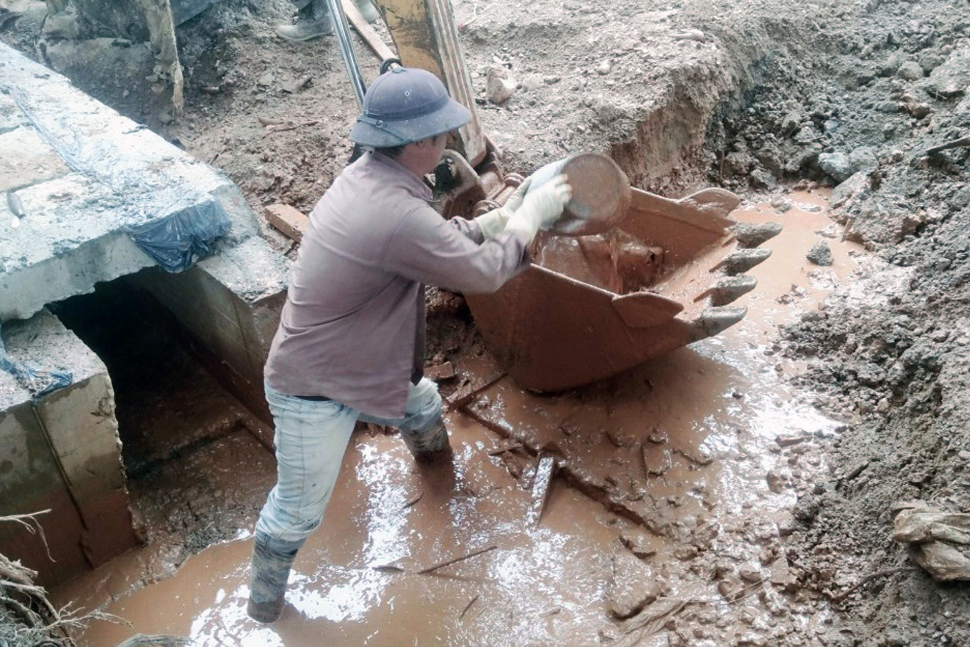Công nhân khốn đốn vì doanh nghiệp nợ lương
