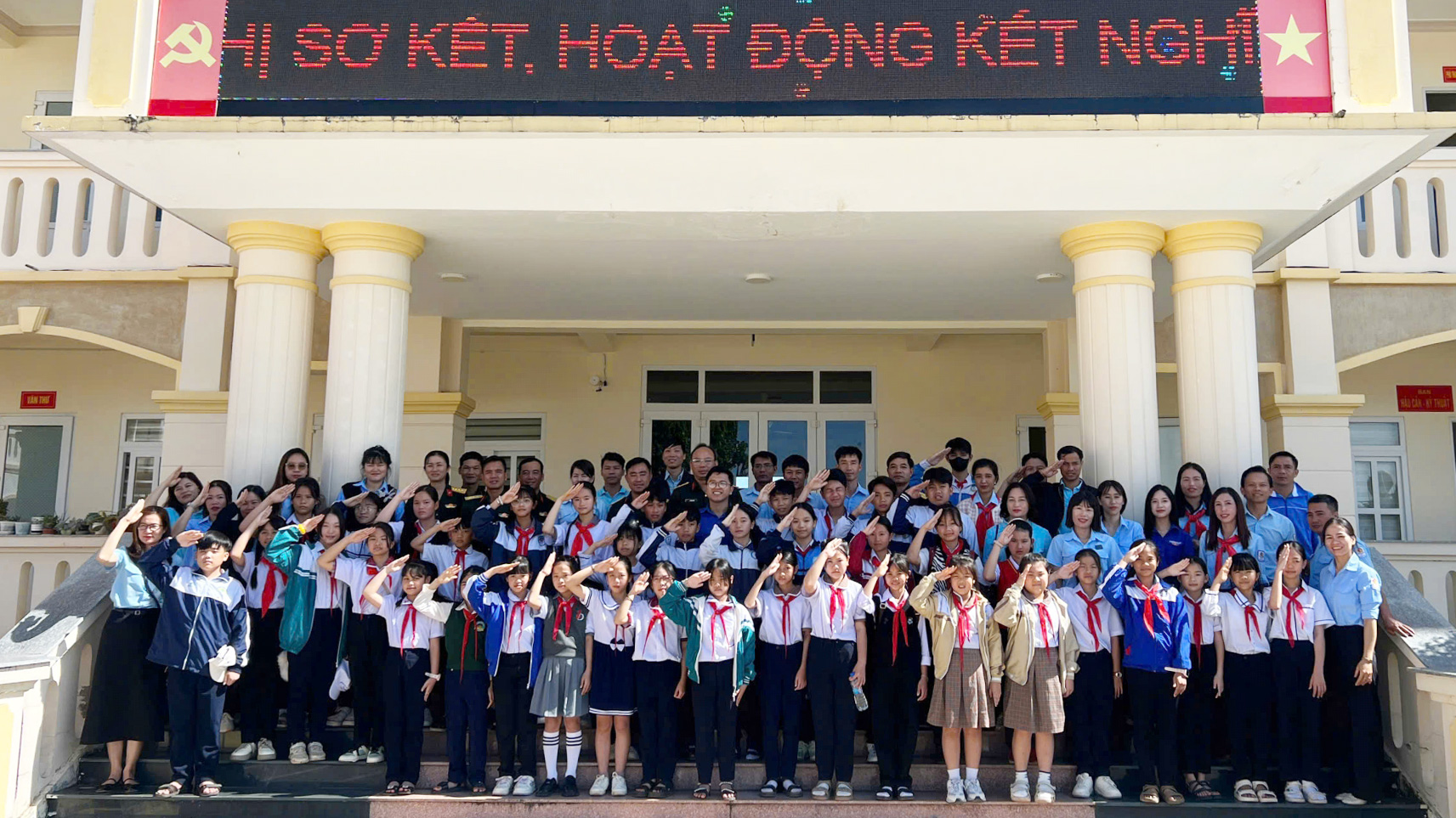 Tổ chức về nguồn cho thiếu nhi Lâm Hà