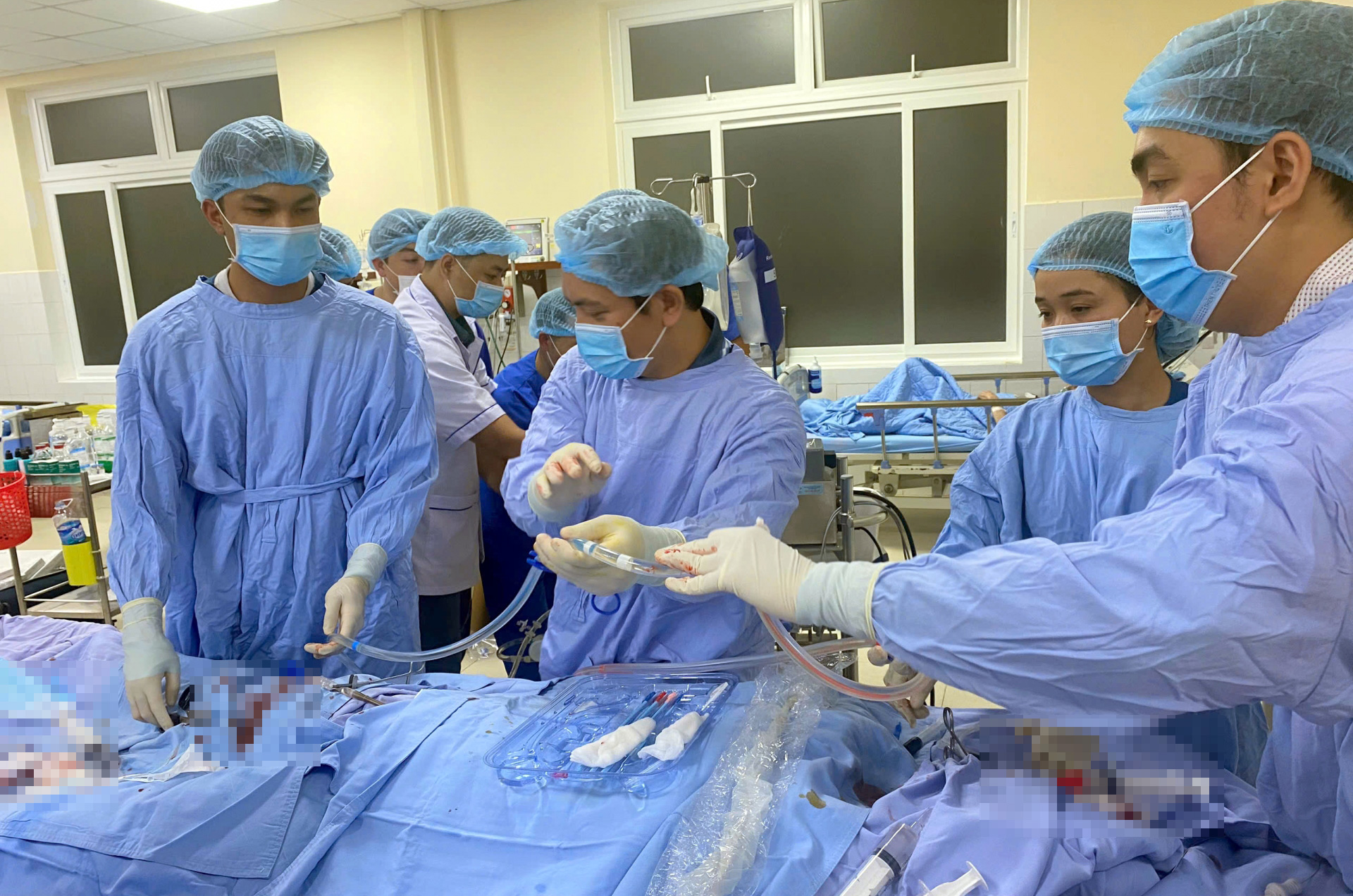 Bệnh viện Đa khoa Lâm Đồng cứu sống bệnh nhân người nước ngoài bằng kỹ thuật ECMO