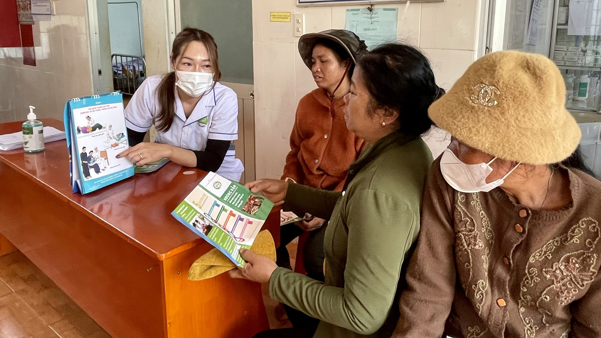 "Cánh tay nối dài" trong thực hiện chính sách dân số tại cơ sở