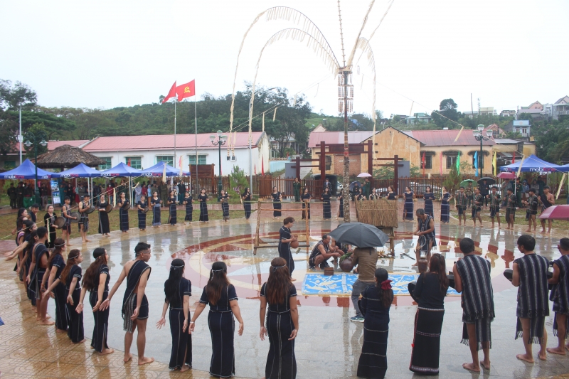 Tái hiện lễ hội mừng lúa mới của đồng bào K’Ho Srê – Di Linh