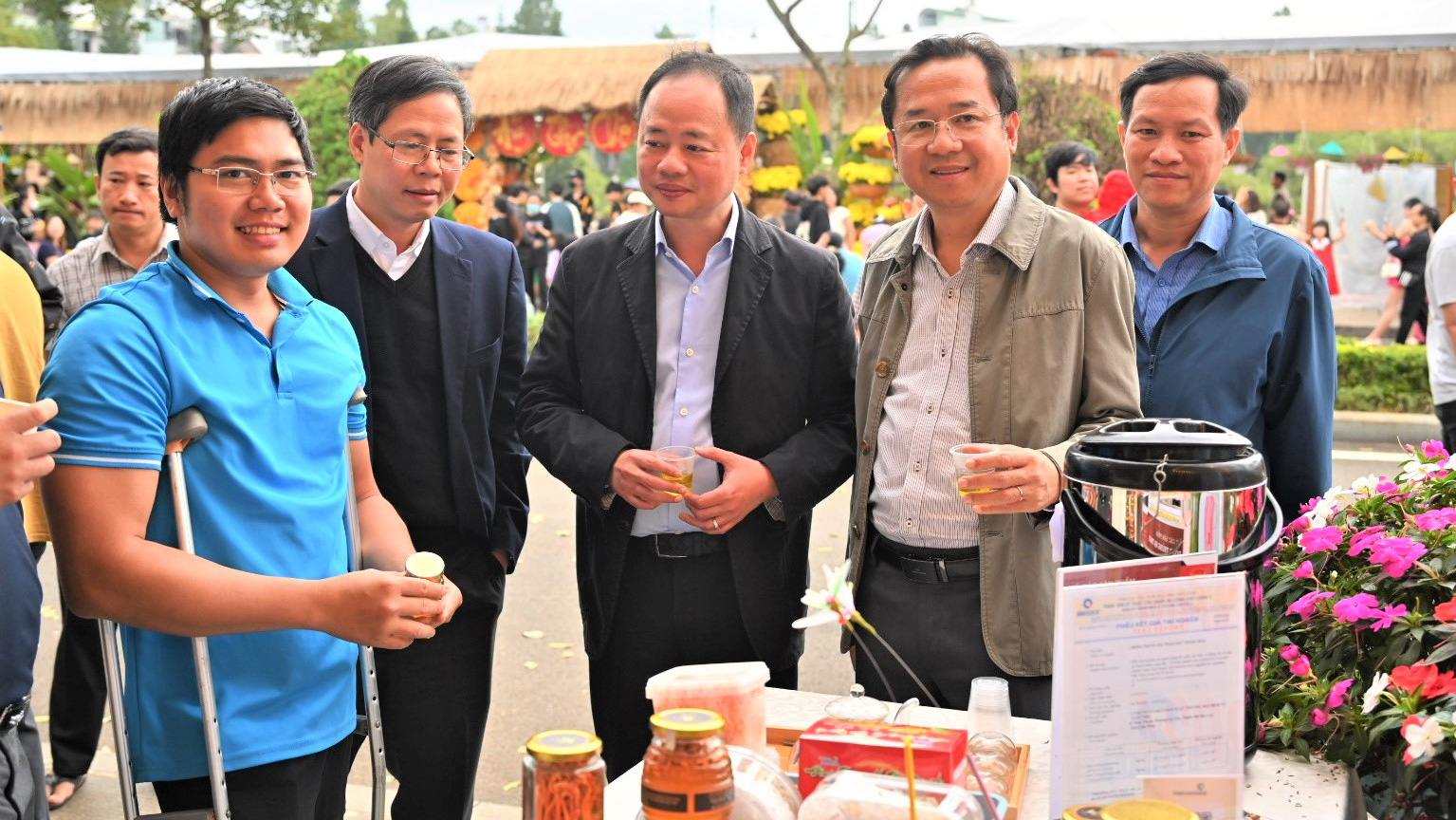 Vượt khó vươn lên để tỏa sáng