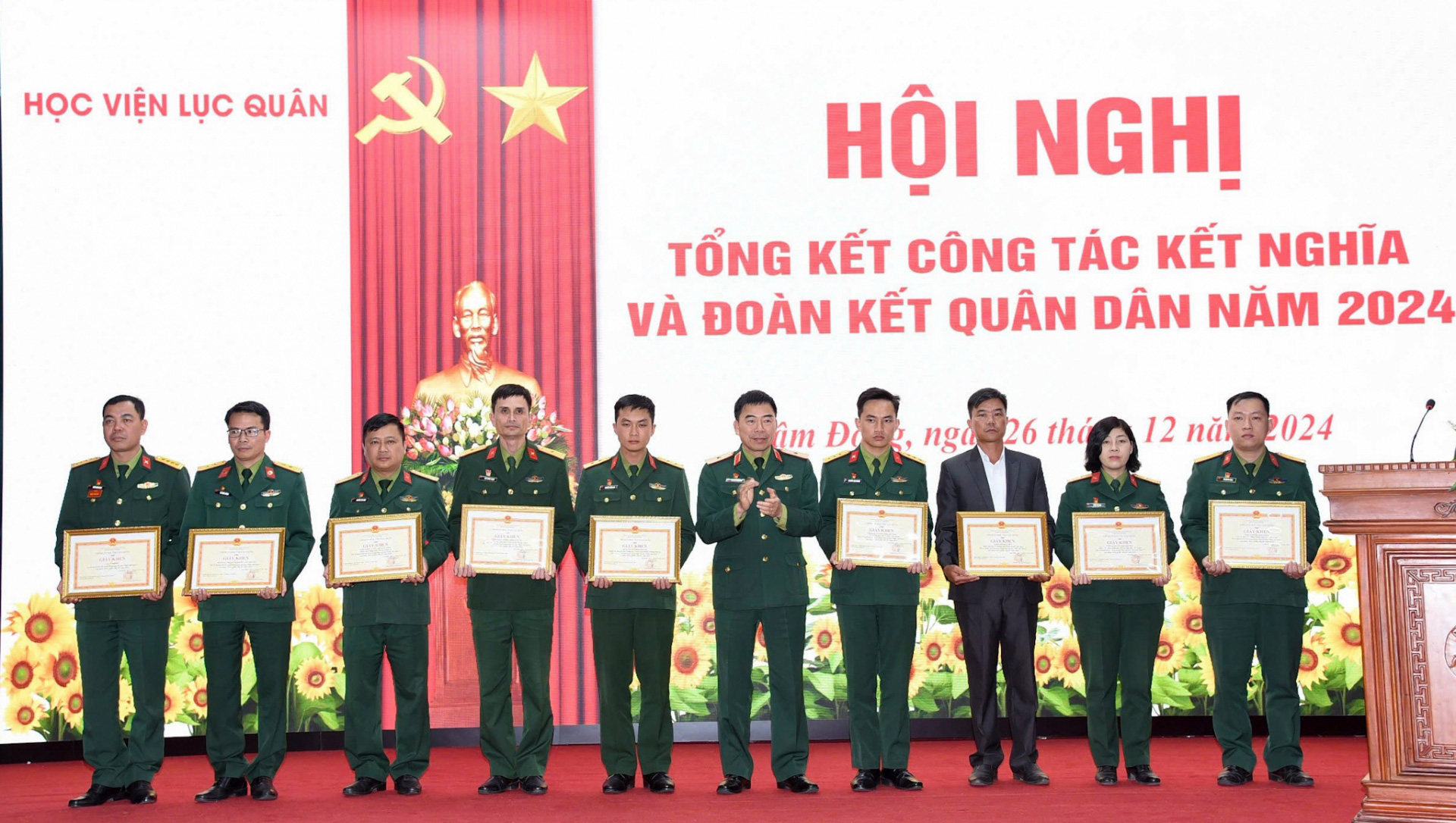 Học viện Lục quân thực hiện tốt công tác kết nghĩa và đoàn kết quân dân