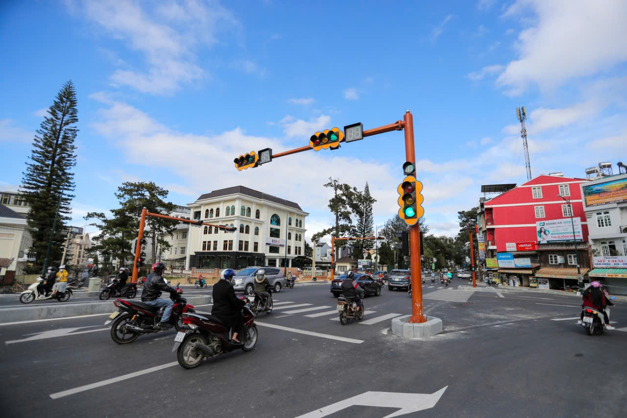 Công an TP Đà Lạt thông báo phạt nguội 152 ô tô vi phạm Luật Giao thông