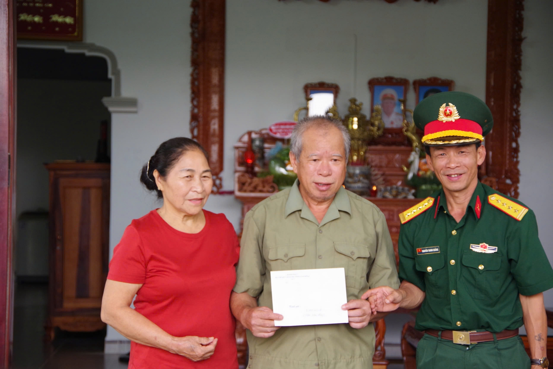 Khánh thành, bàn giao nơi thờ tự đồng chí Tô Đình Cắm