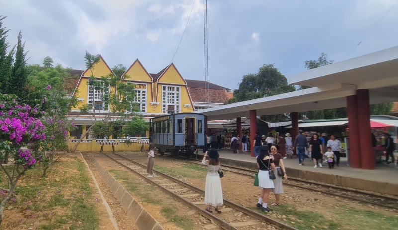 Ga Đà Lạt miễn phí vé vào cổng ngày khai mạc Festival Hoa 2024