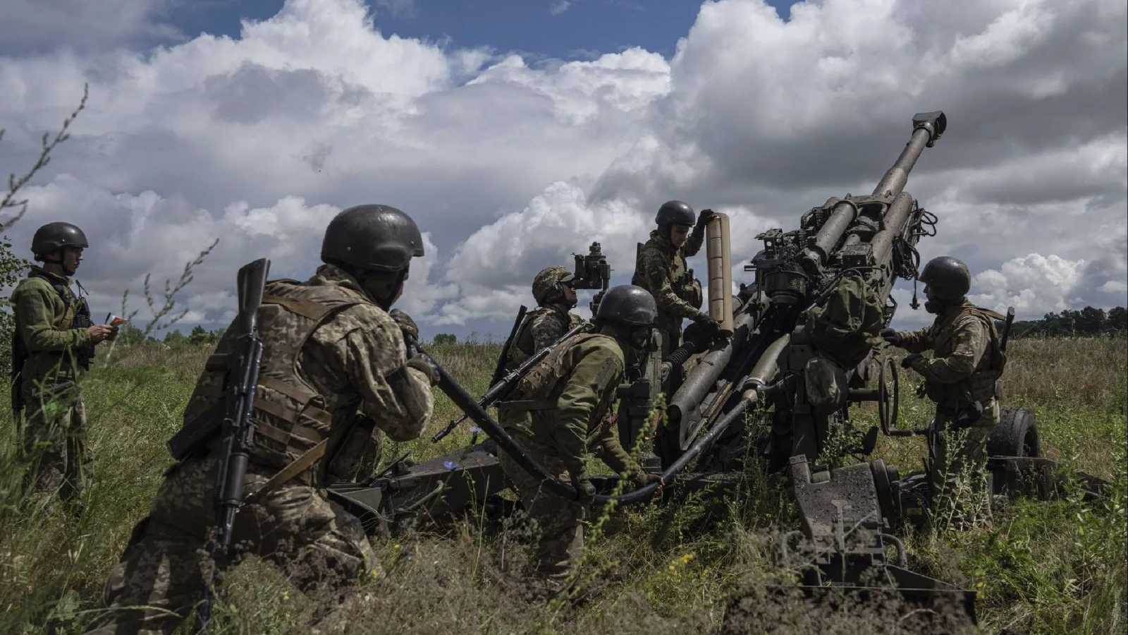 Nga và Ukraine trao đổi hàng trăm tù binh