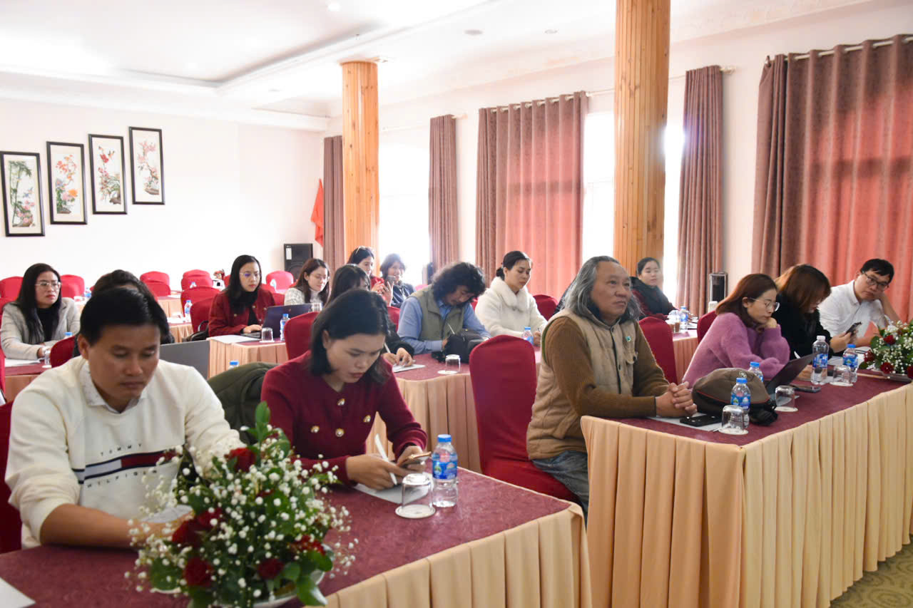 Trang bị kỹ năng thực hiện phóng sự ảnh cho hơn 30 phóng viên, biên tập viên