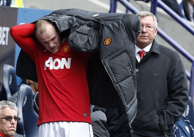 Sir Alex cũng bắt đầu nghi hoặc Rooney