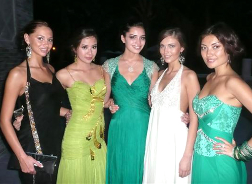 Kiều Khanh tạo ấn tượng đẹp tại cuộc thi HHTG 2010