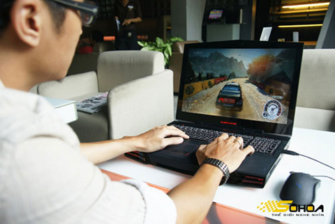 5 laptop &#146;khủng&#146; thay thế máy để bàn