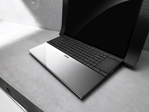 Asus NX90Jq.