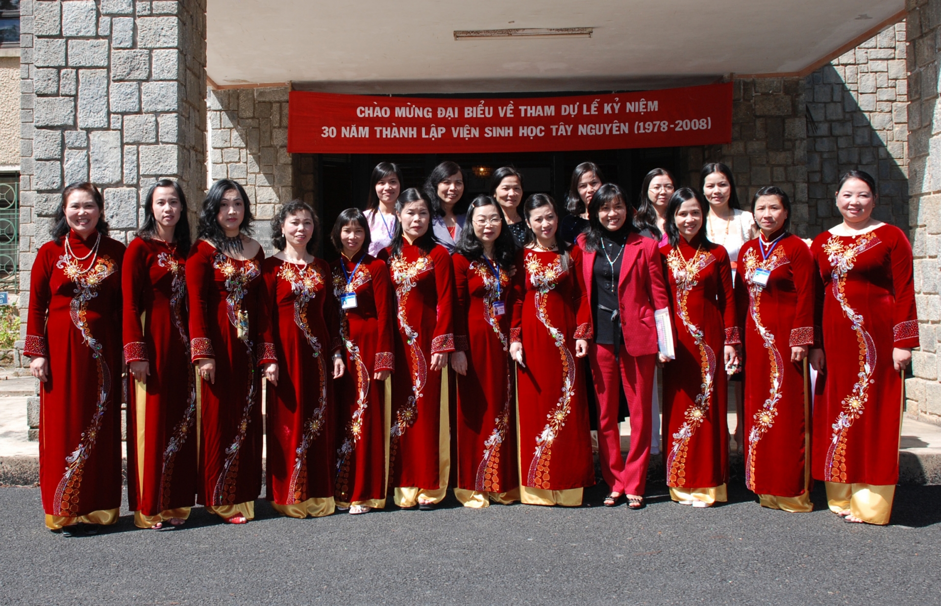 Thế giới người đẹp ở  viện sinh học Tây Nguyên