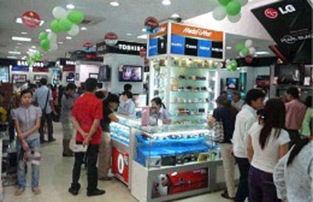 Giá hàng điện tử ngược chiều tăng tỷ giá