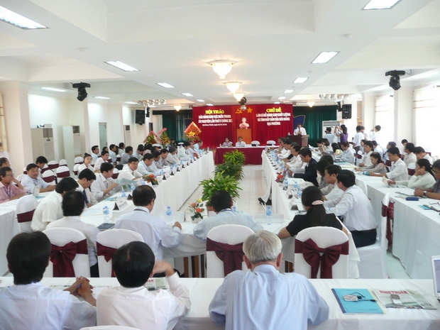 Làm gì để nâng cao chất lượng và tính hấp dẫn của báo đảng địa phương