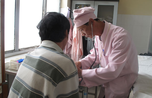Người thầy thuốc “gan liều nhất”