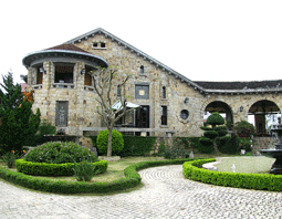 Biệt thự Phi Ánh.
