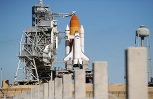 NASA sẽ phóng tàu con thoi Discovery vào năm tới