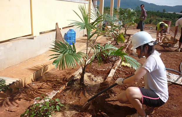 EVG tặng phòng dạy tin học trị giá 95 triệu đồng cho HS Gia Bắc
