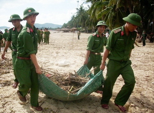 Từ chuyện bãi biển Nha Trang