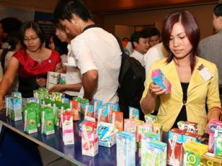 Chính thức ban hành Luật bảo vệ người tiêu dùng