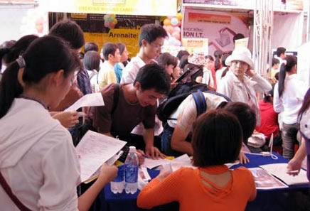 Xung quanh vấn đề &quot;nói không&quot; với người có bằng tốt nghiệp hệ tại chức tại Đà Nẵng