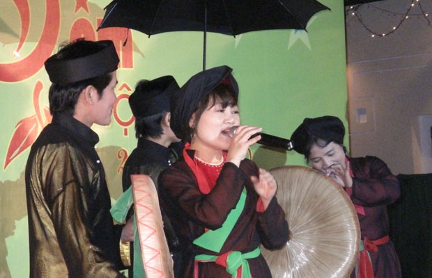 Hội trà và quan họ