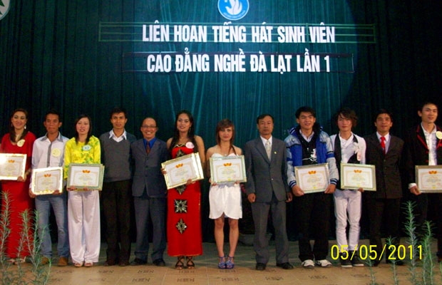 Sôi nổi tiếng hát sinh viên Trường Cao đẳng nghề Đà Lạt