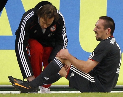 Xui tận mạng, Bayern “ngửi khói” Dortmund