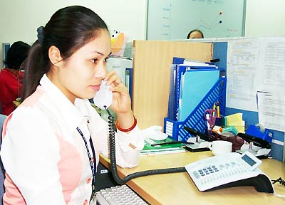 Thuê bao điện thoại giảm 58%