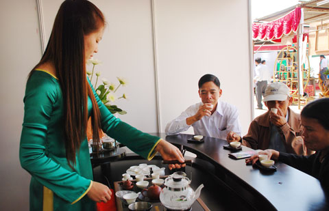 Rượu-chè…và Rượu-cà phê