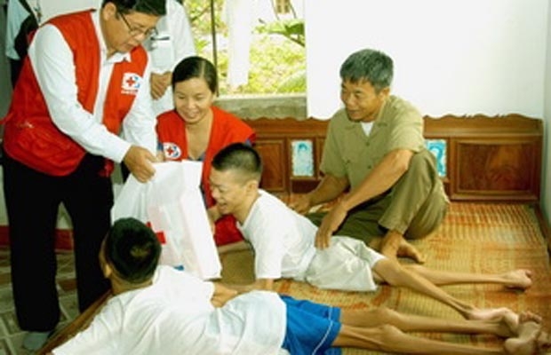 Dư luận Mỹ kêu gọi ủng hộ nạn nhân da cam Việt