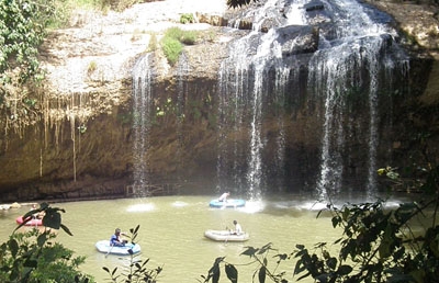 Sân khấu chính.