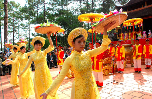 Giỗ tổ Mùng 10 tháng 3: Sức mạnh đoàn kết dân tộc tuôn chảy từ nguồn cội