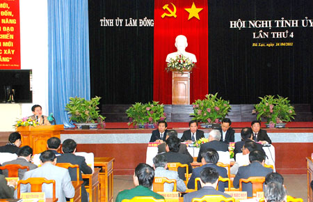 Bí thư Tỉnh uỷ nhấn mạnh 7 vấn đề trọng tâm trong quý II